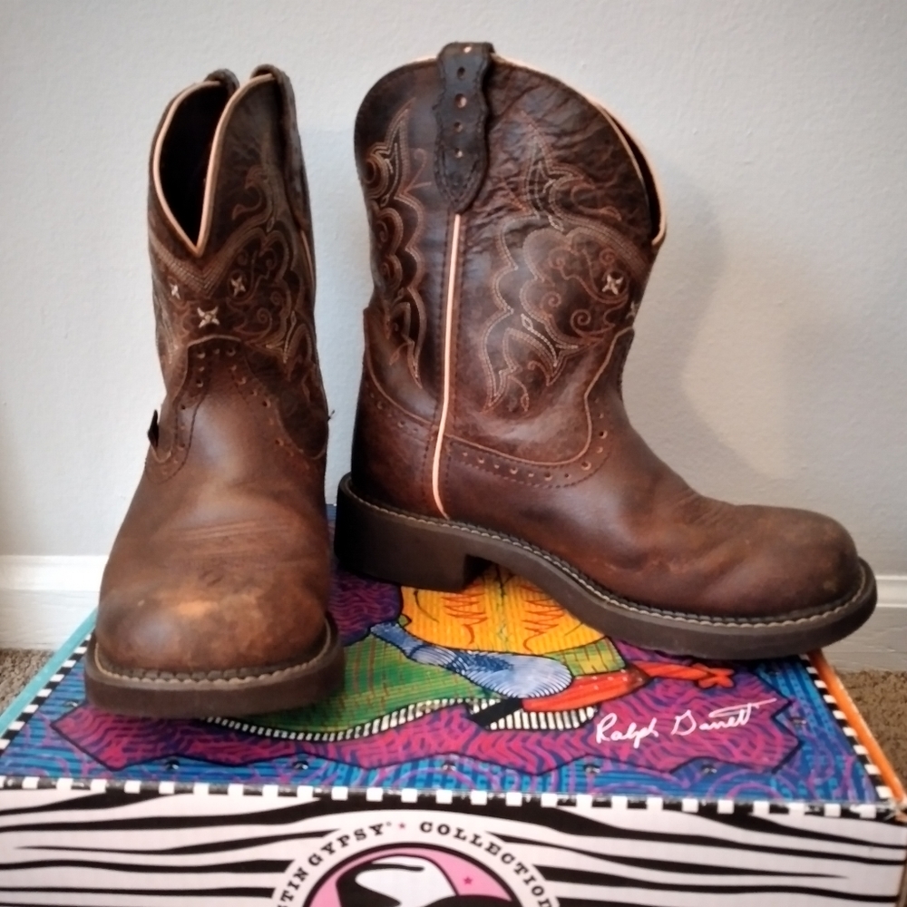 Justin cowboy boots